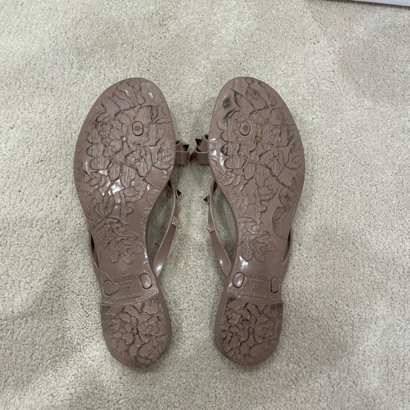 Valentino - RUBBER ROCKSTUD THONG - Picture 3 of 3